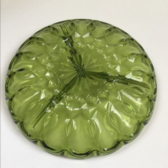 VTG Green Divided Relish Tray Scalloped Edged - Picture 2 of 3